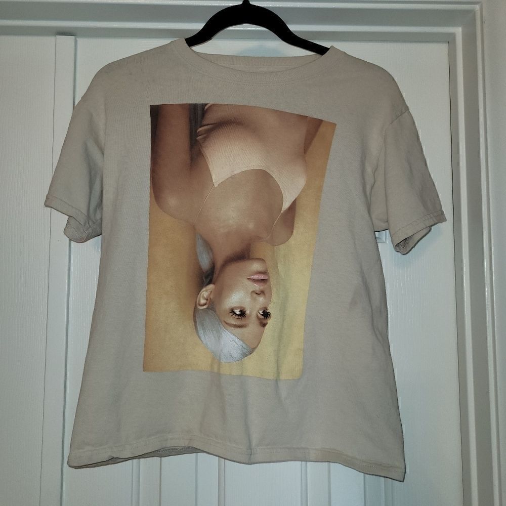 Ariana Grande Band tee 
